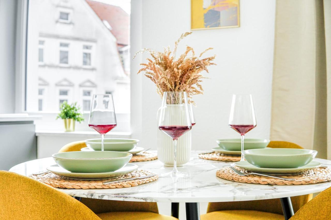 Homefy Come-Together Apartment - Balkon - Aufzug - Free Parking - Smart Tvs Essen Zewnętrze zdjęcie